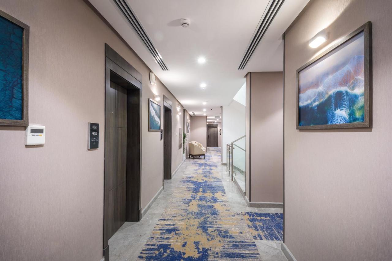 Enala Hotel - Ал Хубар Екстериор снимка