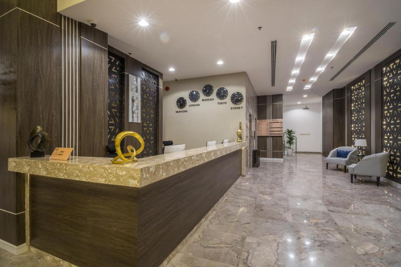 Enala Hotel - Ал Хубар Екстериор снимка